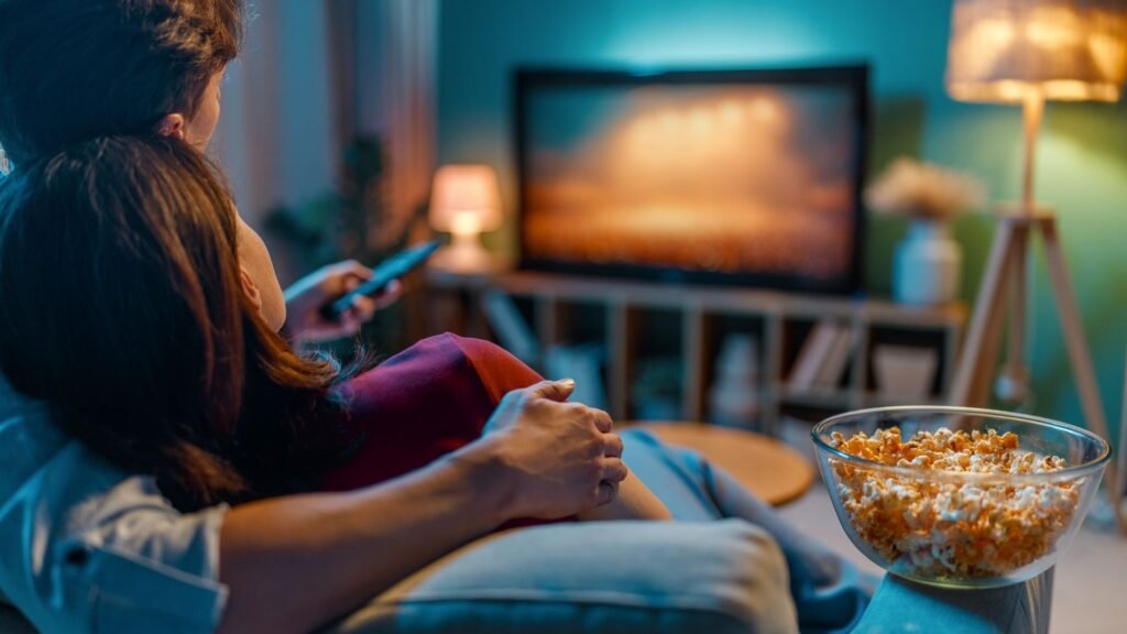 plataformas gratuitas de television para ver peliculas y series gratis